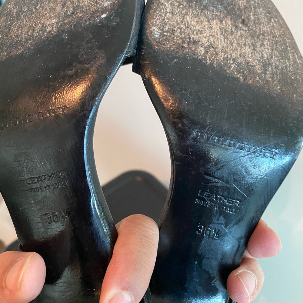 Burberry Black leather with Silver buckle - Picture 3 of 3